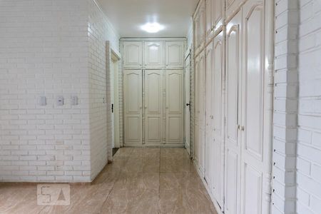Casa à venda com 640m², 5 quartos e 8 vagasSuite 2