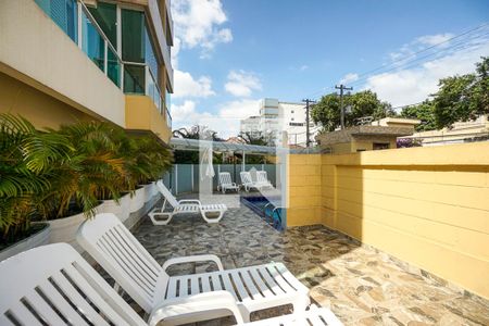 Apartamento para alugar com 70m², 2 quartos e 1 vagaPiscina