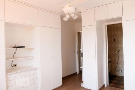 Casa à venda com 185m², 3 quartos e 2 vagas Casa à venda com 185m², 3 quartos e 2 vagasQuarto 1 - Suíte