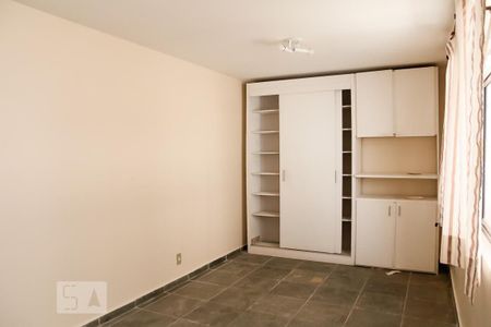 Casa à venda com 185m², 3 quartos e 2 vagas Casa à venda com 185m², 3 quartos e 2 vagasEdicula