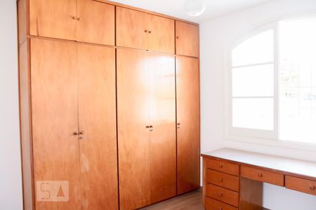 Casa à venda com 185m², 3 quartos e 2 vagas Casa à venda com 185m², 3 quartos e 2 vagasQuarto 3