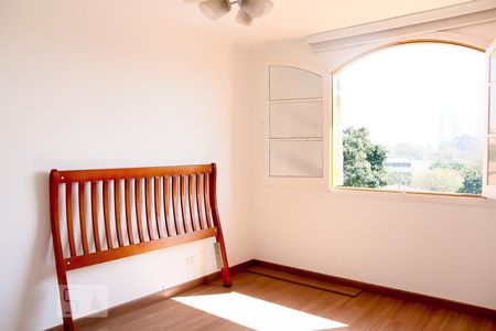 Casa à venda com 185m², 3 quartos e 2 vagas Casa à venda com 185m², 3 quartos e 2 vagasQuarto 1 - Suíte