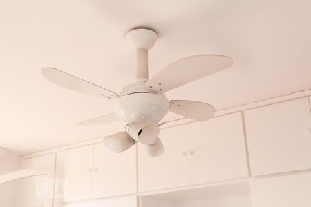 Casa à venda com 185m², 3 quartos e 2 vagas Casa à venda com 185m², 3 quartos e 2 vagasQuarto 1 - Suíte