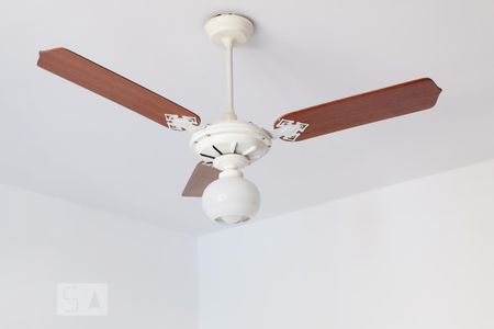 Casa à venda com 185m², 3 quartos e 2 vagas Casa à venda com 185m², 3 quartos e 2 vagasQuarto 3