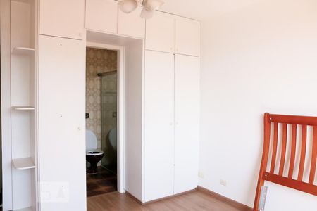 Casa à venda com 185m², 3 quartos e 2 vagas Casa à venda com 185m², 3 quartos e 2 vagasQuarto 1 - Suíte