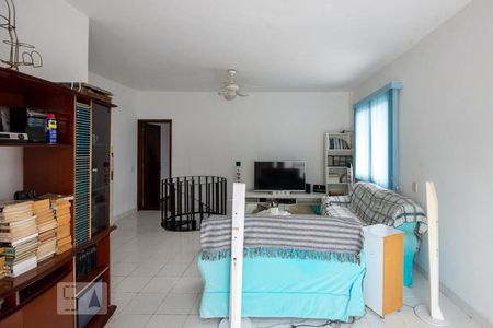 Apartamento à venda com 138m², 4 quartos e 3 vagasCobertura /Sala