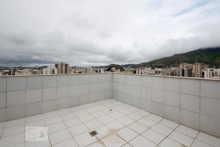 Apartamento à venda com 138m², 4 quartos e 3 vagasCobertura