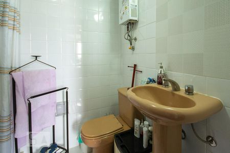 Apartamento à venda com 138m², 4 quartos e 3 vagasBanheiro 1