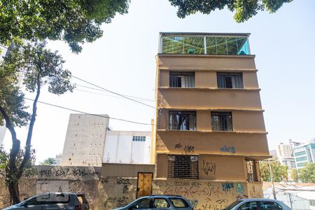 Apartamento à venda com 90m², 3 quartos e 1 vaga Apartamento à venda com 90m², 3 quartos e 1 vagaFachada