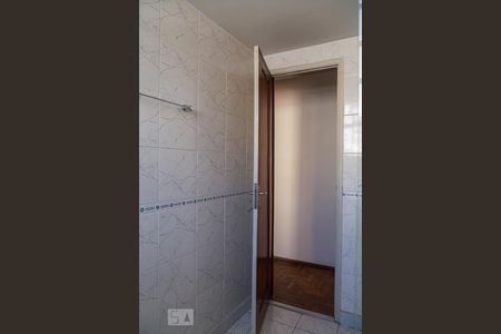 Apartamento à venda com 90m², 3 quartos e 1 vaga Apartamento à venda com 90m², 3 quartos e 1 vagaBanheiro Social