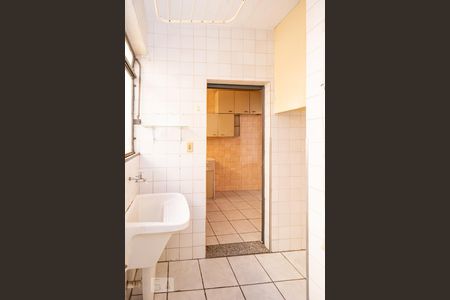 Apartamento à venda com 70m², 2 quartos e 1 vagaÁrea de Serviço