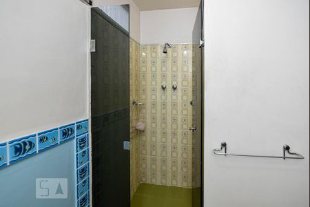 Apartamento à venda com 200m², 3 quartos e sem vaga Apartamento à venda com 200m², 3 quartos e sem vagaBanheiro Social