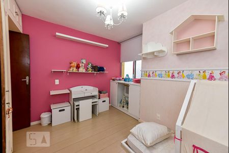 Apartamento à venda com 200m², 3 quartos e sem vaga Apartamento à venda com 200m², 3 quartos e sem vagaQuarto 2