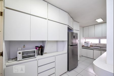 Apartamento à venda com 200m², 3 quartos e sem vaga Apartamento à venda com 200m², 3 quartos e sem vagaCozinha
