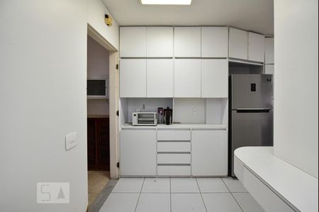 Apartamento à venda com 200m², 3 quartos e sem vaga Apartamento à venda com 200m², 3 quartos e sem vagaCozinha