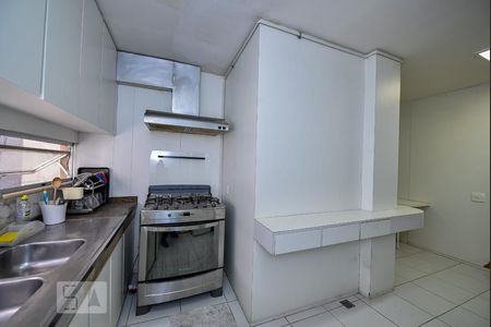 Apartamento à venda com 200m², 3 quartos e sem vaga Apartamento à venda com 200m², 3 quartos e sem vagaCozinha