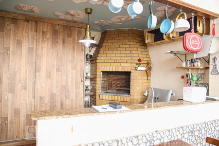 Casa à venda com 85m², 2 quartos e 2 vagas Casa à venda com 85m², 2 quartos e 2 vagasÁrea comum - Churrasqueira