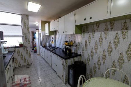 Apartamento à venda com 149m², 4 quartos e 1 vaga Apartamento à venda com 149m², 4 quartos e 1 vagaCozinha