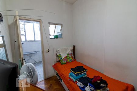 Apartamento à venda com 149m², 4 quartos e 1 vaga Apartamento à venda com 149m², 4 quartos e 1 vagaQuarto de Serviço 2