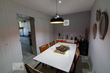 Apartamento à venda com 149m², 4 quartos e 1 vaga Apartamento à venda com 149m², 4 quartos e 1 vagaCopa