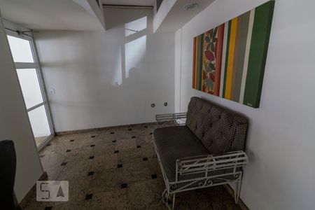 Apartamento à venda com 149m², 4 quartos e 1 vaga Apartamento à venda com 149m², 4 quartos e 1 vagaHall