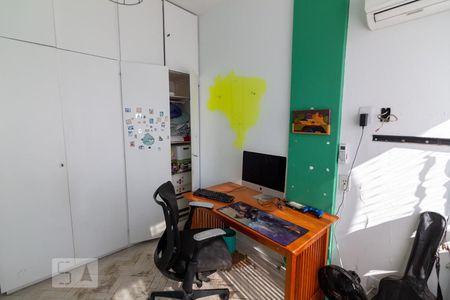Apartamento à venda com 149m², 4 quartos e 1 vaga Apartamento à venda com 149m², 4 quartos e 1 vagaQuarto 2