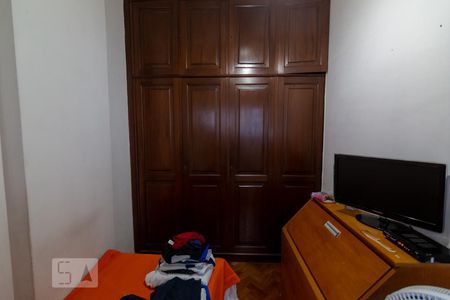 Apartamento à venda com 149m², 4 quartos e 1 vaga Apartamento à venda com 149m², 4 quartos e 1 vagaQuarto de Serviço 2