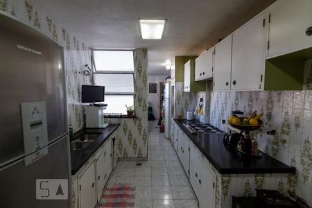 Apartamento à venda com 149m², 4 quartos e 1 vaga Apartamento à venda com 149m², 4 quartos e 1 vagaCozinha