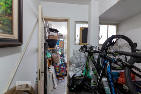 Apartamento à venda com 149m², 4 quartos e 1 vaga Apartamento à venda com 149m², 4 quartos e 1 vagaQuarto de Serviço 1