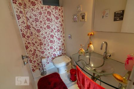 Apartamento à venda com 149m², 4 quartos e 1 vaga Apartamento à venda com 149m², 4 quartos e 1 vagaBanheiro 2