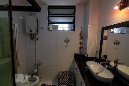 Apartamento à venda com 149m², 4 quartos e 1 vaga Apartamento à venda com 149m², 4 quartos e 1 vagaBanheiro da Suíte