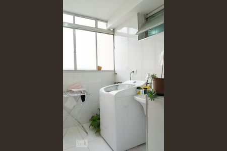 Apartamento à venda com 262m², 4 quartos e 1 vaga Apartamento à venda com 262m², 4 quartos e 1 vagaÁrea de serviço