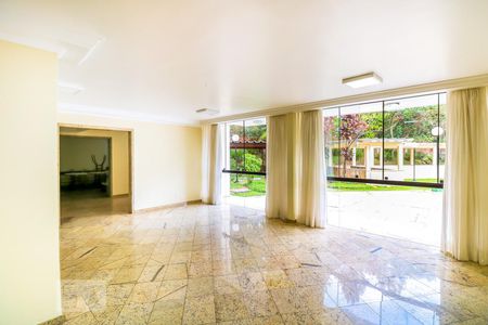 Apartamento à venda com 262m², 4 quartos e 1 vaga Apartamento à venda com 262m², 4 quartos e 1 vagaSalão de festas