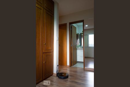 Apartamento à venda com 262m², 4 quartos e 1 vaga Apartamento à venda com 262m², 4 quartos e 1 vagaSuíte