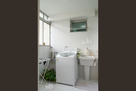 Apartamento à venda com 262m², 4 quartos e 1 vaga Apartamento à venda com 262m², 4 quartos e 1 vagaÁrea de serviço