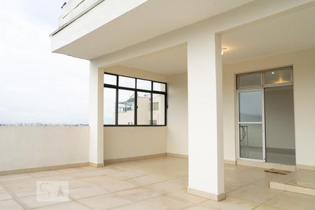 Apartamento à venda com 262m², 4 quartos e 1 vaga Apartamento à venda com 262m², 4 quartos e 1 vagaVaranda terraço