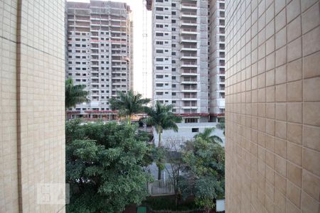 Apartamento à venda com 187m², 4 quartos e 4 vagas Apartamento à venda com 187m², 4 quartos e 4 vagasVista da Suíte 3