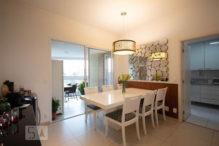 Apartamento à venda com 187m², 4 quartos e 4 vagas Apartamento à venda com 187m², 4 quartos e 4 vagasSala de Jantar
