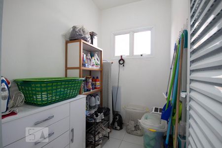 Apartamento à venda com 187m², 4 quartos e 4 vagas Apartamento à venda com 187m², 4 quartos e 4 vagasQuarto de Serviço