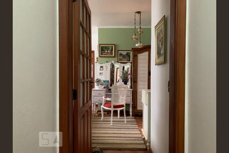 Casa à venda com 1000m², 5 quartos e 4 vagas Casa à venda com 1000m², 5 quartos e 4 vagasQuarto 5