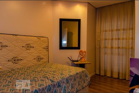Casa à venda com 300m², 3 quartos e 4 vagas Casa à venda com 300m², 3 quartos e 4 vagasQuarto 3