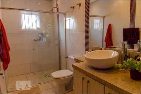 Casa à venda com 300m², 3 quartos e 4 vagas Casa à venda com 300m², 3 quartos e 4 vagasBanheiro Social