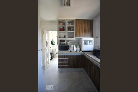 Apartamento à venda com 92m², 3 quartos e 2 vagascozinha