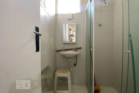 Casa para alugar com 412m², 5 quartos e 2 vagas Casa para alugar com 412m², 5 quartos e 2 vagasBanheiro de Serviço