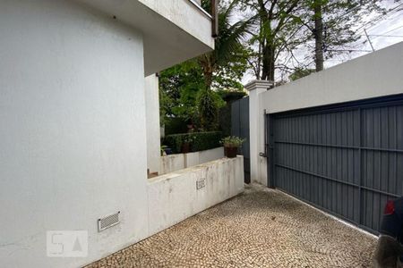 Casa para alugar com 412m², 5 quartos e 2 vagas Casa para alugar com 412m², 5 quartos e 2 vagasGaragem