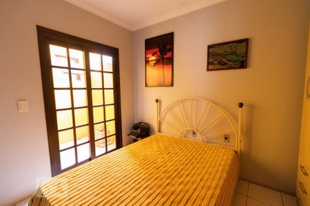 Casa à venda com 475m², 4 quartos e 5 vagas Casa à venda com 475m², 4 quartos e 5 vagasQuarto 4