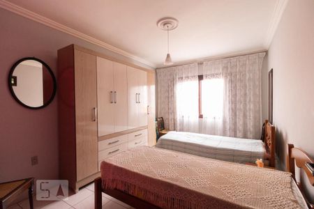 Casa à venda com 475m², 4 quartos e 5 vagas Casa à venda com 475m², 4 quartos e 5 vagasQuarto 3