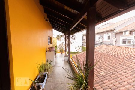 Casa à venda com 475m², 4 quartos e 5 vagas Casa à venda com 475m², 4 quartos e 5 vagasSacada