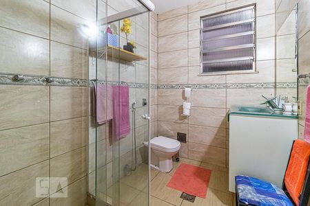 Casa à venda com 123m², 6 quartos e 2 vagasBanheiro do Quarto  2