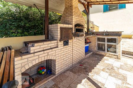 Casa à venda com 123m², 6 quartos e 2 vagasÁrea Externa